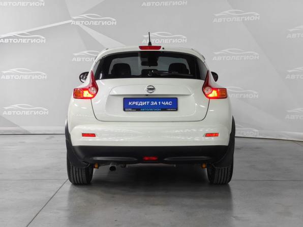 Nissan Juke I с пробегом 2011 года, цена 900 000 рублей, 205299 км, внедорожник, Автокод Объявления