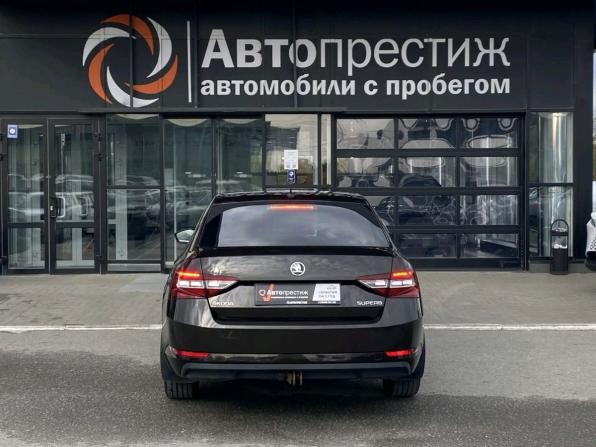 Skoda Superb III с пробегом 2017 года, цена 2 050 000 рублей, 122300 км, лифтбек, Автокод Объявления