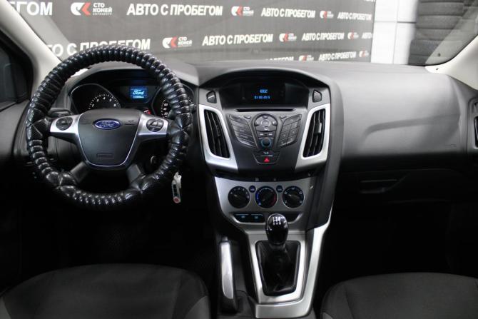 Ford Focus III с пробегом 2013 года, цена 698 000 рублей, 172098 км, хэтчбек, Автокод Объявления