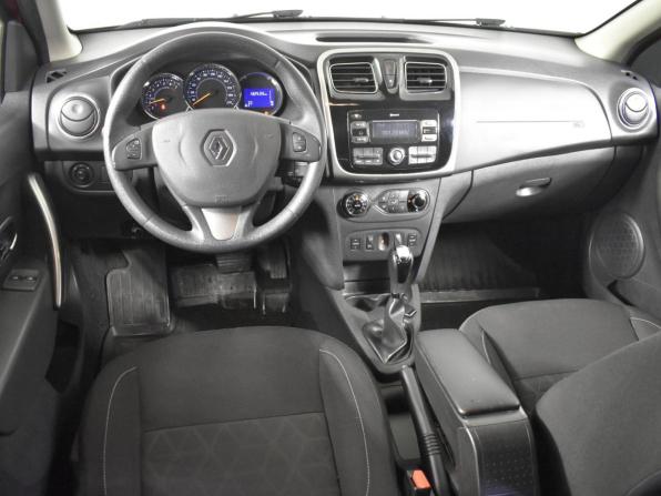Renault Sandero II с пробегом 2017 года, цена 965 300 рублей, 132535 км, хэтчбек, Автокод Объявления