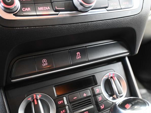 Audi Q3 I (8U) с пробегом 2014 года, цена 1 199 900 рублей, 208000 км, внедорожник, Автокод Объявления