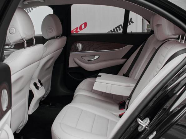 Mercedes-Benz E-Класс V (W213 S213 C238) с пробегом 2017 года, цена 3 025 000 рублей, 169556 км, седан, Автокод Объявления