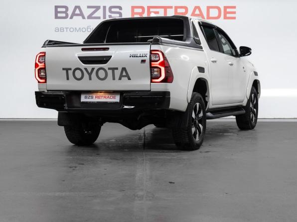Toyota Hilux VIII Рестайлинг 2 с пробегом 2022 года, цена 6 849 000 рублей, 8613 км, пикап, Автокод Объявления