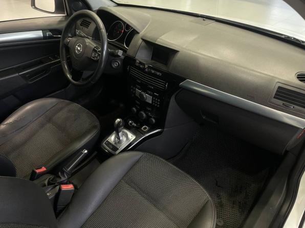 Opel Astra H Рестайлинг с пробегом 2011 года, цена 599 900 рублей, 212000 км, универсал, Автокод Объявления