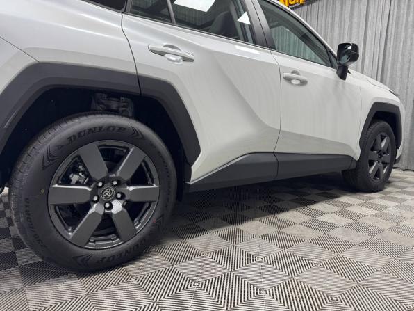 Toyota RAV4 VI (XA60) с пробегом 2026 года, цена 4 050 000 рублей, 8 км, внедорожник, Автокод Объявления
