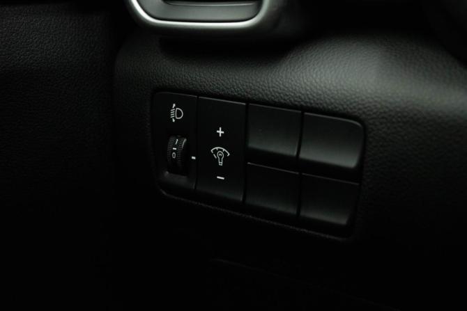 Kia Sportage IV Рестайлинг с пробегом 2020 года, цена 2 549 000 рублей, 101221 км, внедорожник, Автокод Объявления