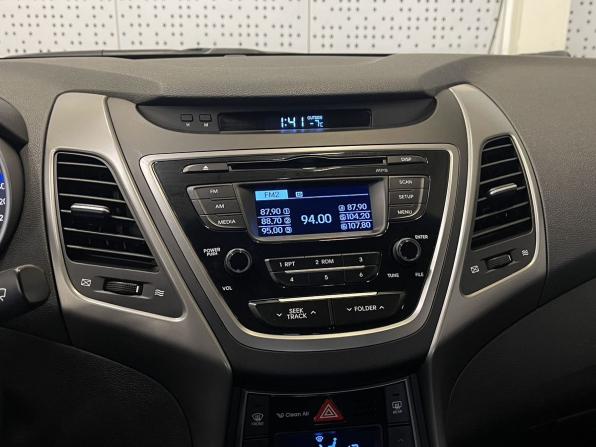 Hyundai Elantra V (MD) Рестайлинг с пробегом 2015 года, цена 740 000 рублей, 45265 км, седан, Автокод Объявления