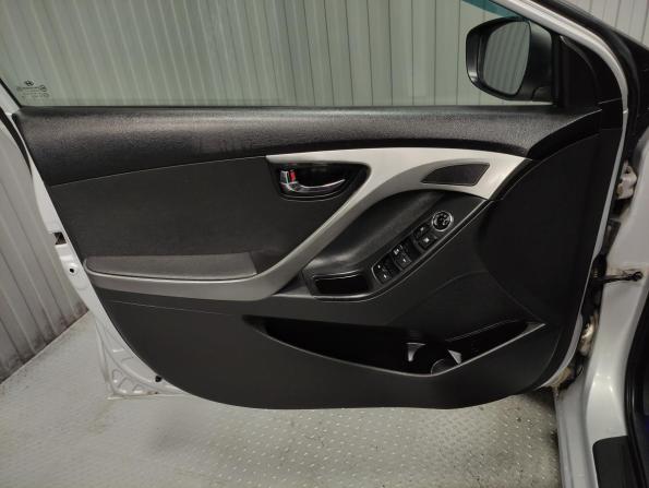 Hyundai Elantra V (MD) с пробегом 2012 года, цена 960 000 рублей, 176000 км, седан, Автокод Объявления