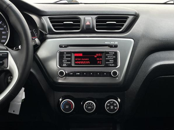 Kia Rio III Рестайлинг с пробегом 2017 года, цена 1 130 000 рублей, 73432 км, седан, Автокод Объявления