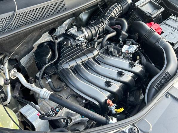 Renault Logan II Рестайлинг с пробегом 2019 года, цена 1 275 000 рублей, 68039 км, седан, Автокод Объявления