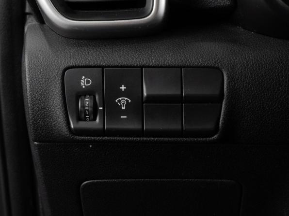 Kia Sportage IV Рестайлинг с пробегом 2019 года, цена 2 399 000 рублей, 74351 км, внедорожник, Автокод Объявления