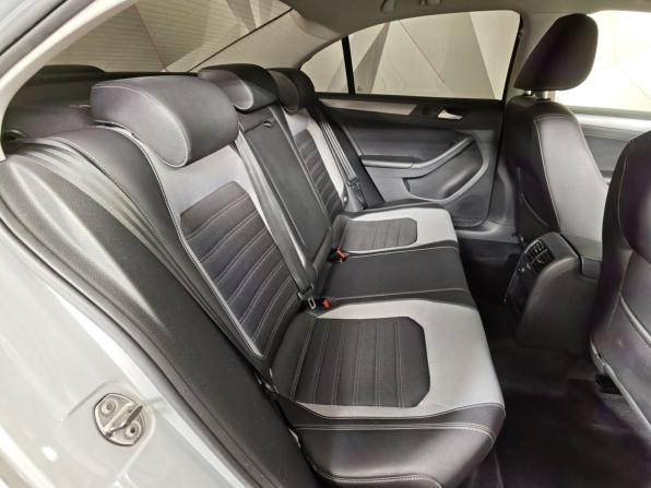 Volkswagen Jetta VI с пробегом 2012 года, цена 1 259 000 рублей, 38817 км, седан, Автокод Объявления