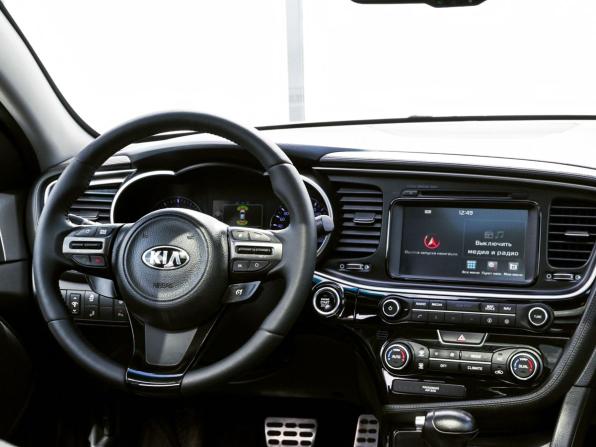 Kia Optima III Рестайлинг с пробегом 2015 года, цена 1 435 000 рублей, 205205 км, седан, Автокод Объявления