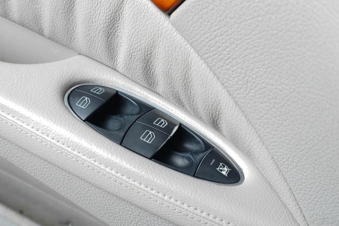 Mercedes-Benz E-Класс III (W211 S211) с пробегом 2004 года, цена 999 000 рублей, 290454 км, седан, Автокод Объявления