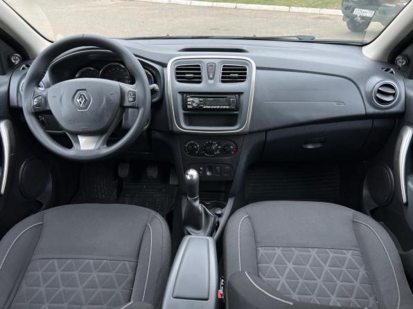 Renault Sandero II с пробегом 2015 года, цена 850 000 рублей, 91000 км, хэтчбек, Автокод Объявления
