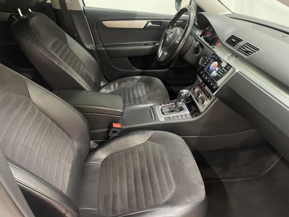 Volkswagen Passat B7 с пробегом 2013 года, цена 1 039 000 рублей, 248901 км, седан, Автокод Объявления