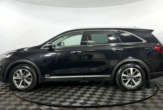Kia Sorento II Рестайлинг с пробегом 2018 года, цена 2 150 000 рублей, 279345 км, внедорожник, Автокод Объявления