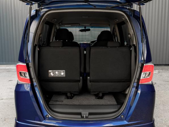 Honda Freed I Рестайлинг 2 с пробегом 2015 года, цена 1 250 000 рублей, 172571 км, компактвэн, Автокод Объявления