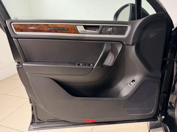 Volkswagen Touareg II с пробегом 2012 года, цена 2 090 000 рублей, 197000 км, внедорожник, Автокод Объявления