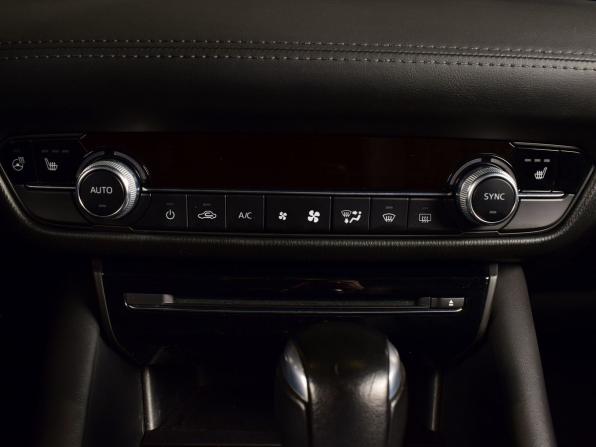 Mazda 6 III (GJ) Рестайлинг 2 с пробегом 2021 года, цена 2 399 999 рублей, 137353 км, седан, Автокод Объявления