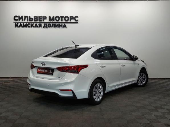Hyundai Solaris II с пробегом 2020 года, цена 860 000 рублей, 309000 км, седан, Автокод Объявления