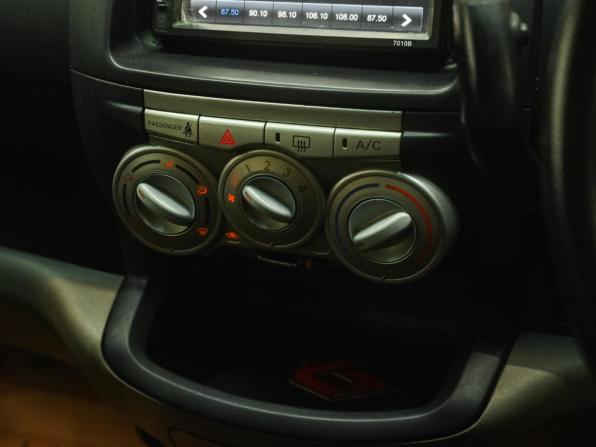 Toyota Passo I (C10) с пробегом 2005 года, цена 439 000 рублей, 279564 км, хэтчбек, Автокод Объявления