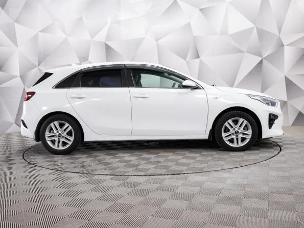 Kia Ceed III Рестайлинг с пробегом 2021 года, цена 1 405 000 рублей, 206116 км, хэтчбек, Автокод Объявления