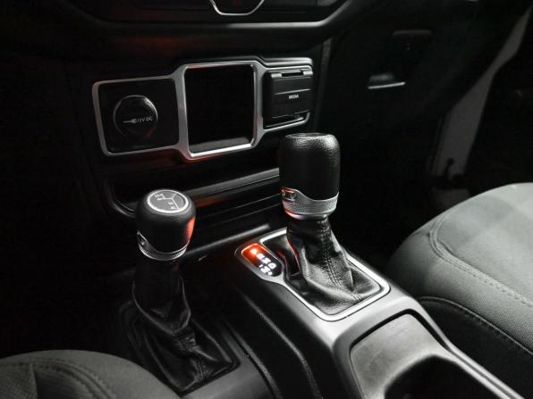 Jeep Wrangler IV (JL) с пробегом 2021 года, цена 4 050 000 рублей, 143876 км, внедорожник, Автокод Объявления