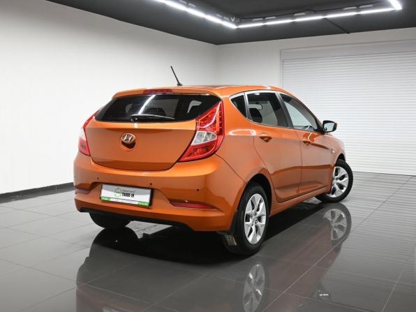 Hyundai Solaris I Рестайлинг с пробегом 2015 года, цена 775 000 рублей, 192732 км, хэтчбек, Автокод Объявления