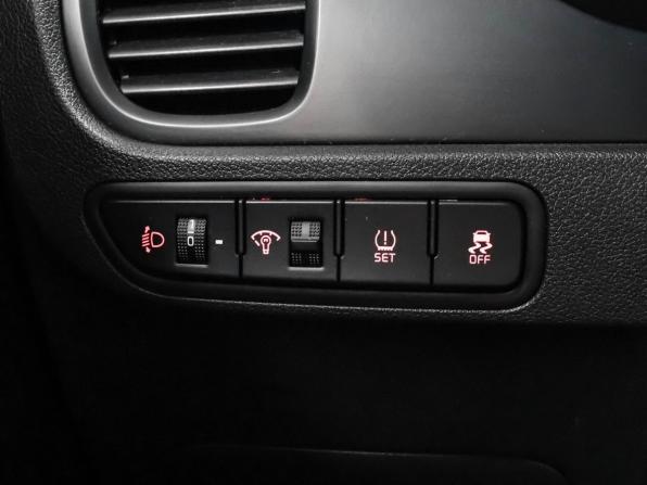 Kia Rio IV с пробегом 2017 года, цена 1 329 000 рублей, 143163 км, седан, Автокод Объявления