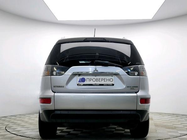 Mitsubishi Outlander II Рестайлинг с пробегом 2012 года, цена 893 000 рублей, 221941 км, внедорожник, Автокод Объявления