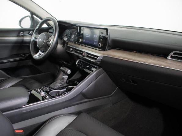 Kia K5 III с пробегом 2022 года, цена 2 220 000 рублей, 155959 км, седан, Автокод Объявления