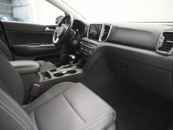 Kia Sportage IV Рестайлинг с пробегом 2018 года, цена 1 895 000 рублей, 225726 км, внедорожник, Автокод Объявления