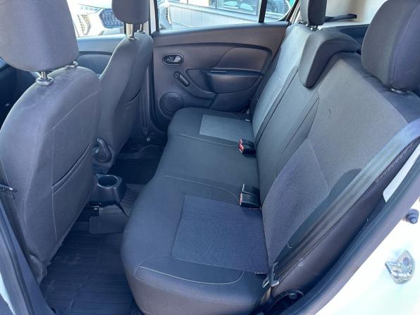 Renault Sandero II Рестайлинг с пробегом 2020 года, цена 1 199 000 рублей, 71630 км, хэтчбек, Автокод Объявления
