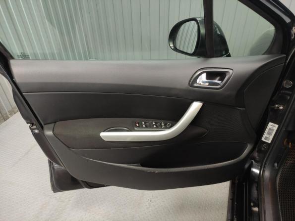Peugeot 308 I с пробегом 2009 года, цена 300 000 рублей, 257509 км, хэтчбек, Автокод Объявления