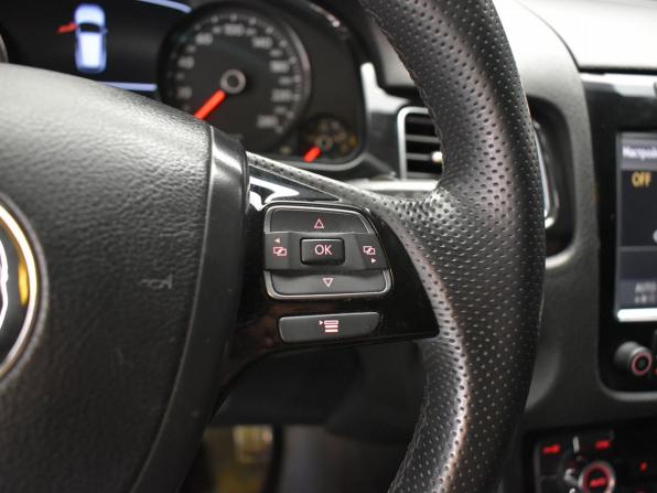 Volkswagen Touareg II с пробегом 2011 года, цена 1 830 000 рублей, 353000 км, внедорожник, Автокод Объявления