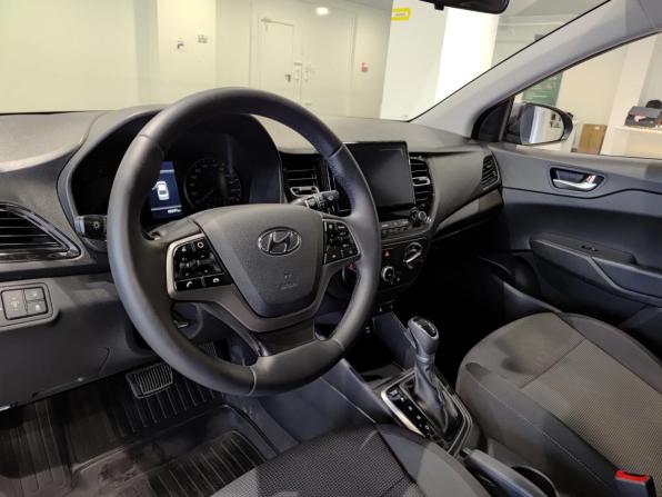Hyundai Solaris II Рестайлинг с пробегом 2021 года, цена 1 620 000 рублей, 48297 км, седан, Автокод Объявления
