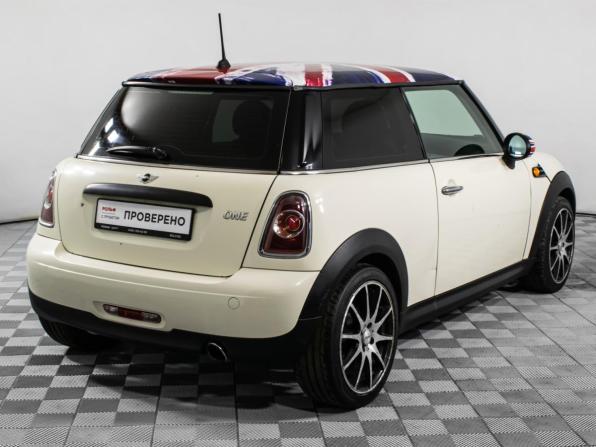 Mini Hatch II (R56) Рестайлинг с пробегом 2011 года, цена 610 000 рублей, 244753 км, хэтчбек, Автокод Объявления