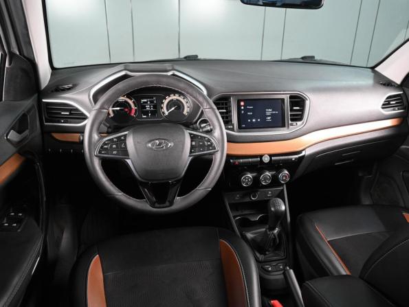 Lada (ВАЗ) Vesta I Рестайлинг (NG) с пробегом 2023 года, цена 1 279 000 рублей, 60088 км, седан, Автокод Объявления