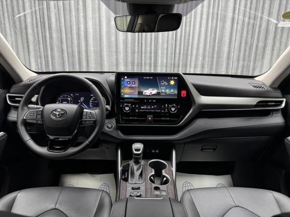 Toyota Highlander IV (XU70) с пробегом 2026 года, цена 5 140 000 рублей, 15 км, внедорожник, Автокод Объявления
