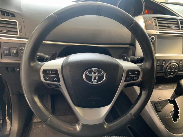 Toyota Verso I Рестайлинг с пробегом 2015 года, цена 1 570 000 рублей, 137692 км, компактвэн, Автокод Объявления
