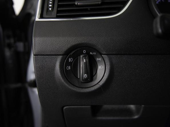 Skoda Octavia III (A7) Рестайлинг с пробегом 2017 года, цена 1 449 000 рублей, 126503 км, лифтбек, Автокод Объявления