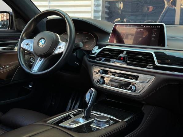 BMW 7 серии VI (G11/G12) Рестайлинг с пробегом 2019 года, цена 5 490 000 рублей, 98316 км, седан, Автокод Объявления