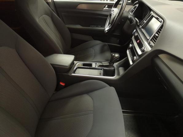 Hyundai Sonata VII (LF) Рестайлинг с пробегом 2018 года, цена 1 599 000 рублей, 102000 км, седан, Автокод Объявления
