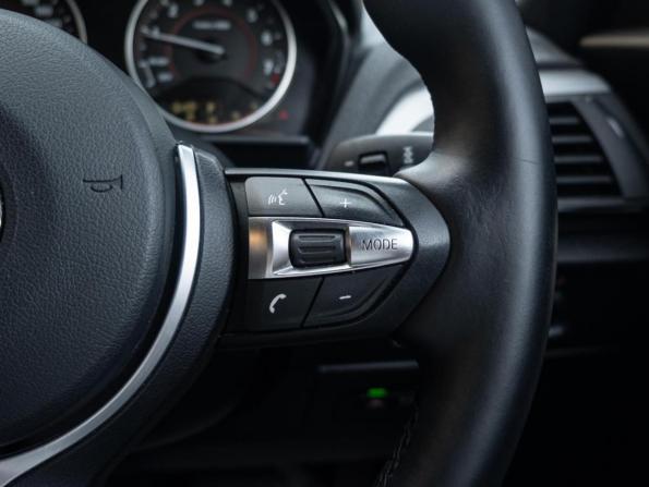 BMW 1 серии II (F20/F21) Рестайлинг с пробегом 2015 года, цена 1 455 000 рублей, 113596 км, хэтчбек, Автокод Объявления