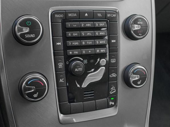 Volvo XC70 II с пробегом 2011 года, цена 1 950 000 рублей, 136538 км, универсал, Автокод Объявления