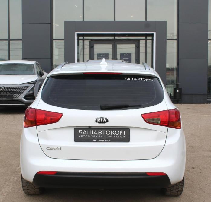Kia Ceed II Рестайлинг Октябрьский  - изображение 7