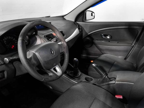 Renault Fluence I с пробегом 2011 года, цена 370 000 рублей, 305000 км, седан, Автокод Объявления