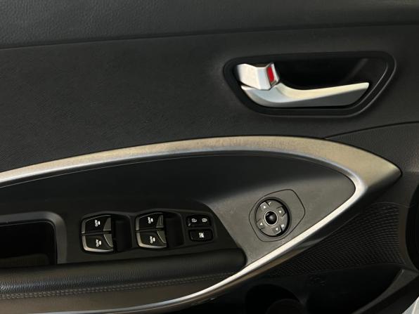 Hyundai Santa Fe III с пробегом 2013 года, цена 1 790 000 рублей, 84765 км, внедорожник, Автокод Объявления