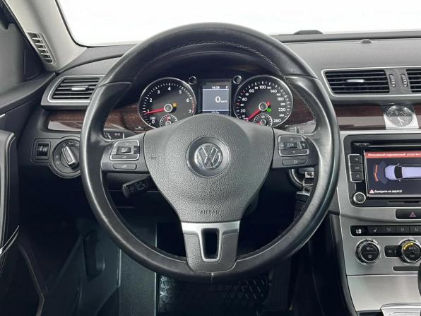 Volkswagen Passat B7 с пробегом 2011 года, цена 968 000 рублей, 157271 км, универсал, Автокод Объявления